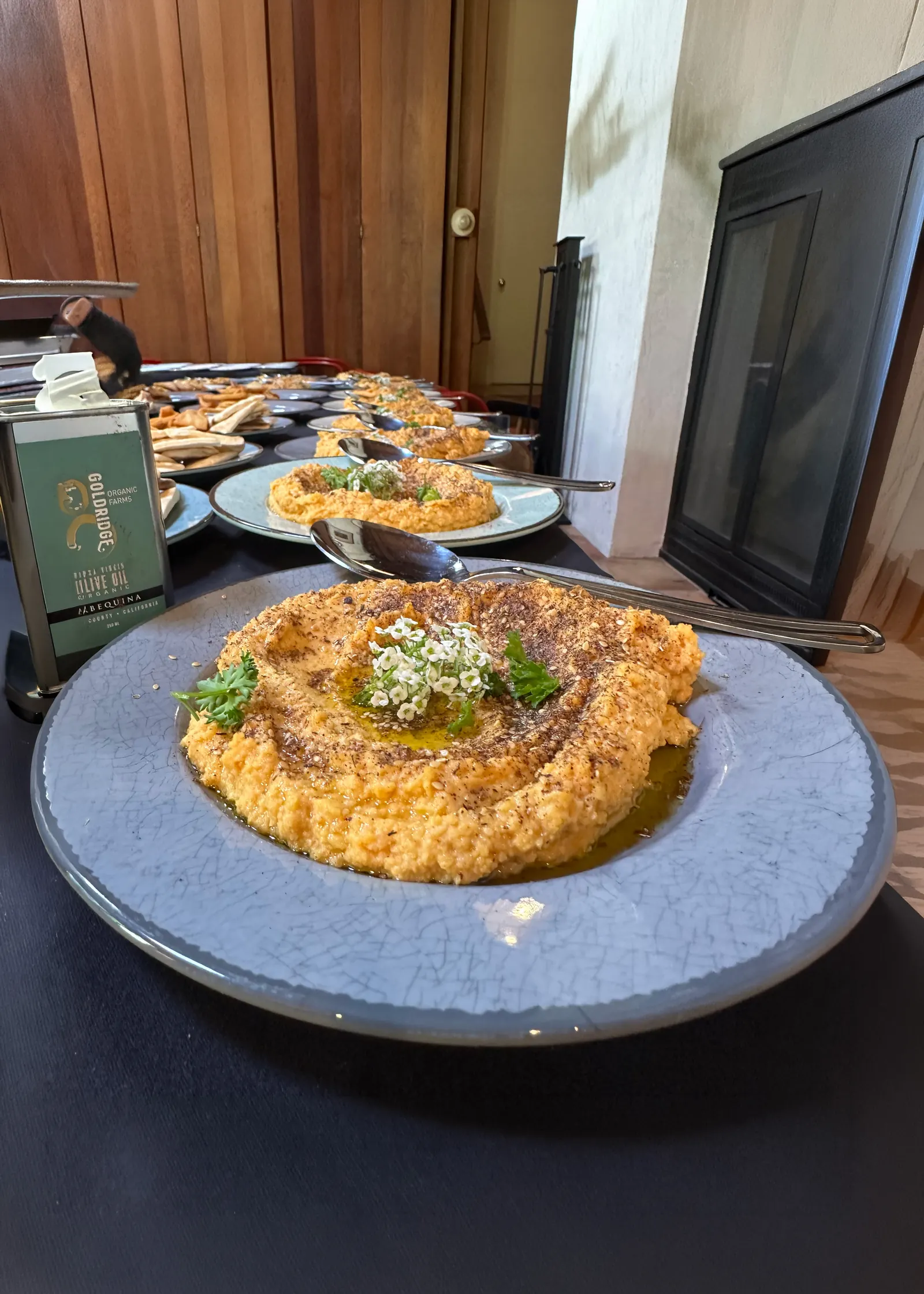 Floral Wedding Cake Display - Lugo's Kitchen